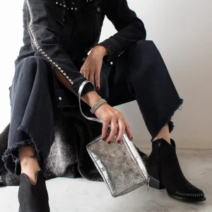 Calleen Cordero Padre Abeja Wristlet | Clutches
